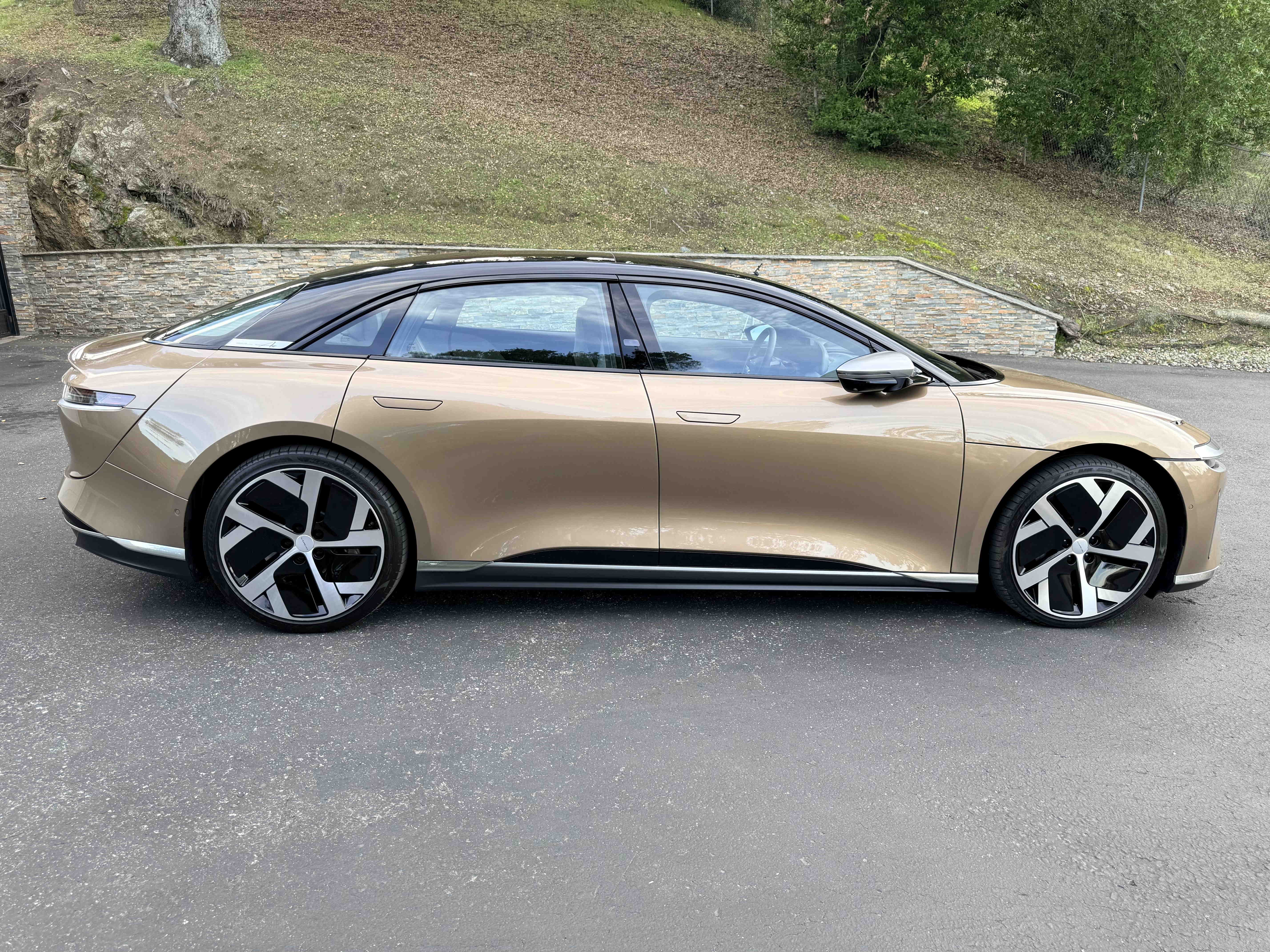 Passenger side profile
